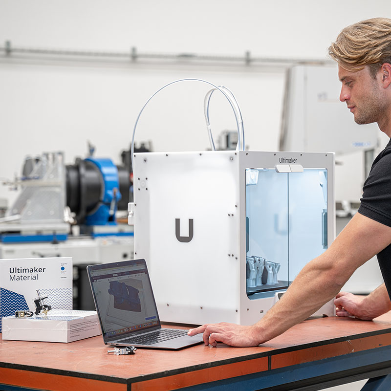 UltiMaker S6 3D printer in gebruik